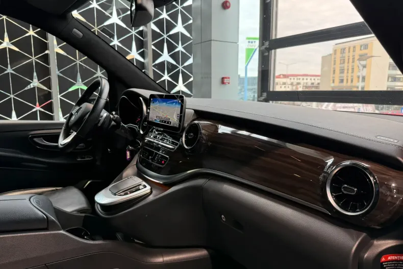 Mercedes-Benz V (Clasa V) din 2023 cu 60.000 km - oferta MER227545 - foto 14