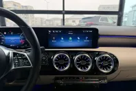 Mercedes-Benz A 200 (Clasa A) din 2023 cu 10.100 km - oferta MER227546 - foto 17