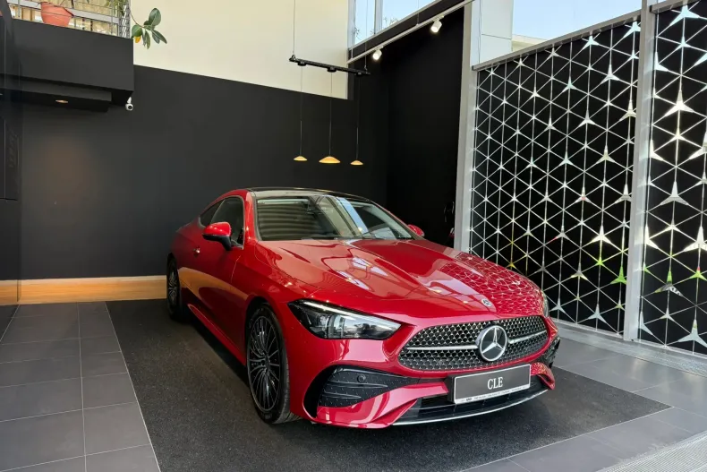 Mercedes-Benz CLE 300 (Clasa CLE) din 2025 cu 23 km - oferta MER227550 - foto 2