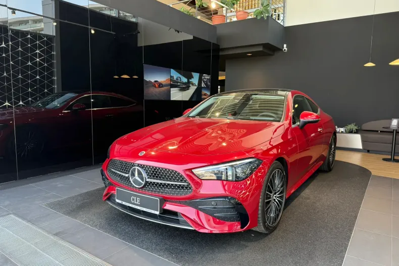 Mercedes-Benz CLE 300 (Clasa CLE) din 2025 cu 23 km - oferta MER227550 - foto 3