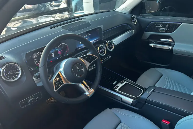 Mercedes-Benz GLB (Clasa GLB) din 2024 cu 5.000 km - oferta MER227552 - foto 8