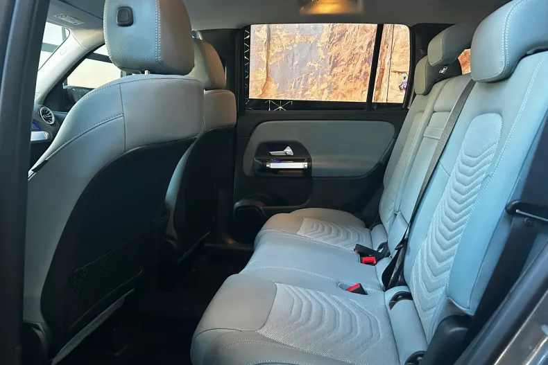 Mercedes-Benz GLB (Clasa GLB) din 2024 cu 5.000 km - oferta MER227552 - foto 11