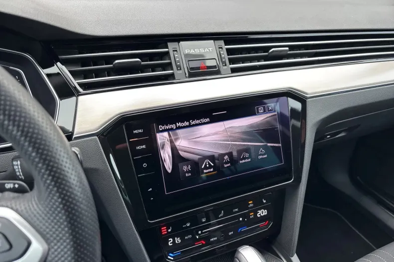 Volkswagen Passat Alltrack din 2023 cu 83.268 km - oferta VOL227559 - foto 21