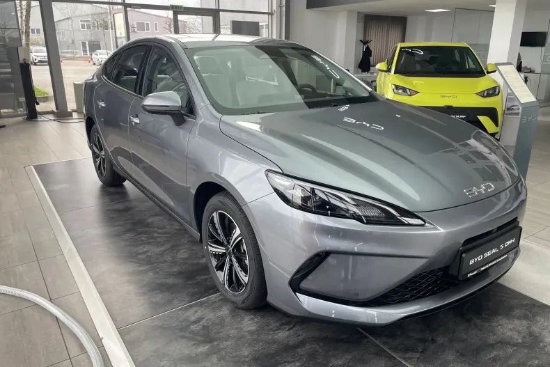 BYD Seal 5 din 2025 cu 1 km - oferta BYD227565 - foto 1