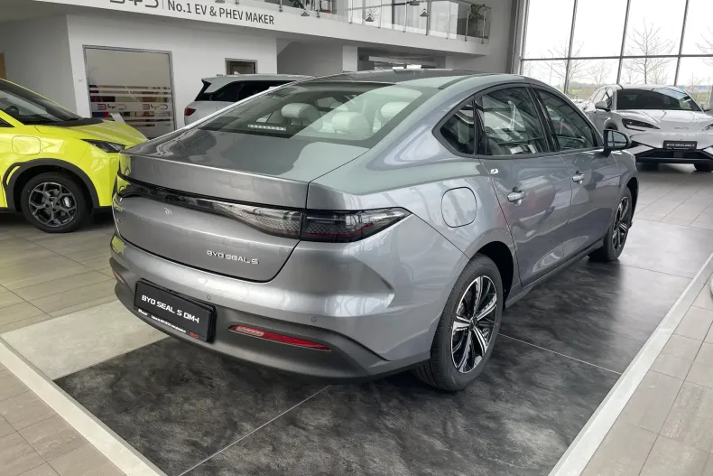 BYD Seal 5 din 2025 cu 1 km - oferta BYD227565 - foto 4