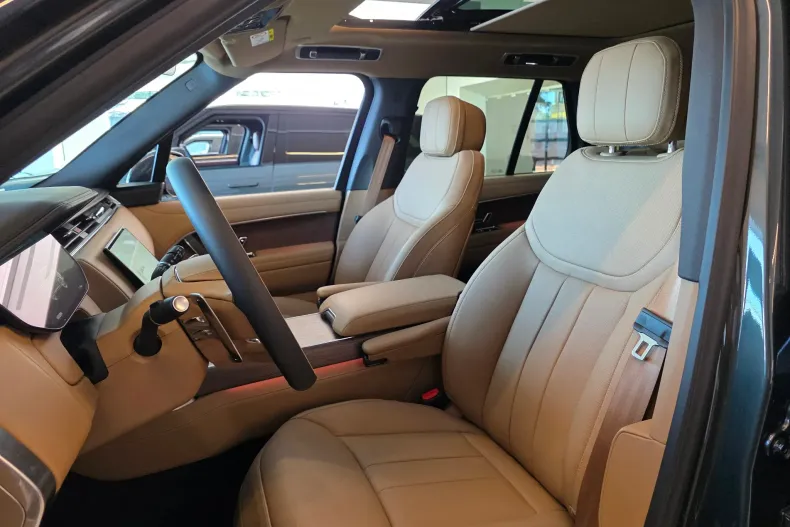 Land Rover Range Rover din 2025 cu 1 km - oferta LAN227581 - foto 6