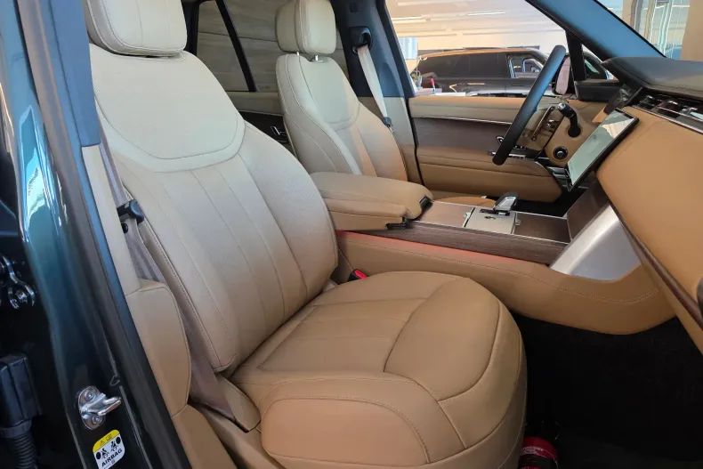 Land Rover Range Rover din 2025 cu 1 km - oferta LAN227581 - foto 10