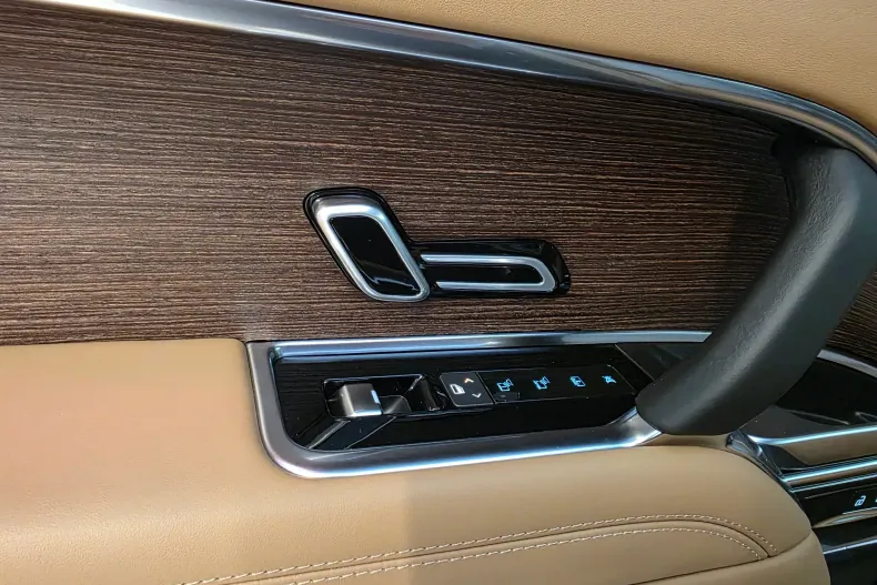 Land Rover Range Rover din 2025 cu 1 km - oferta LAN227581 - foto 15