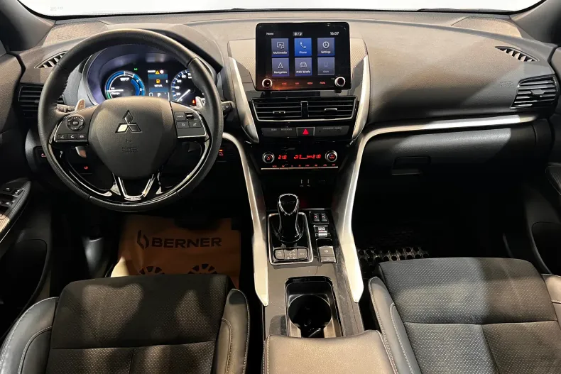 Mitsubishi Eclipse Cross din 2023 cu 30.001 km - oferta MIT227586 - foto 23