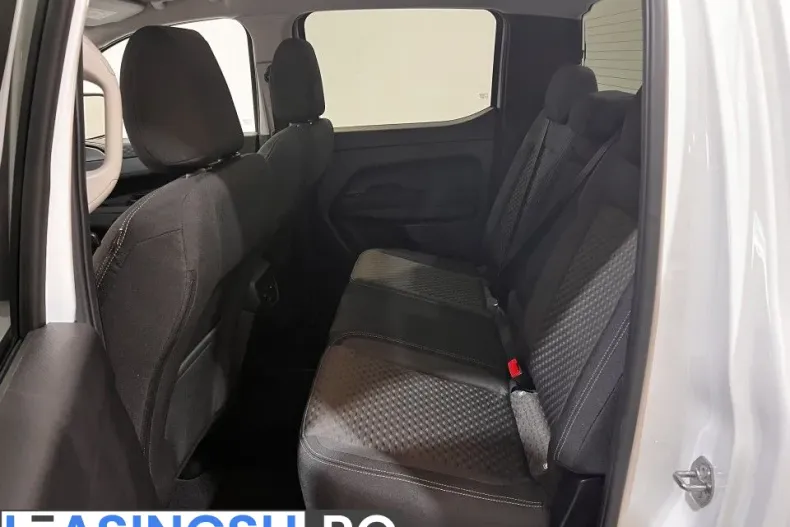 Volkswagen Amarok din 2025 cu 54 km - oferta VOL227588 - foto 6