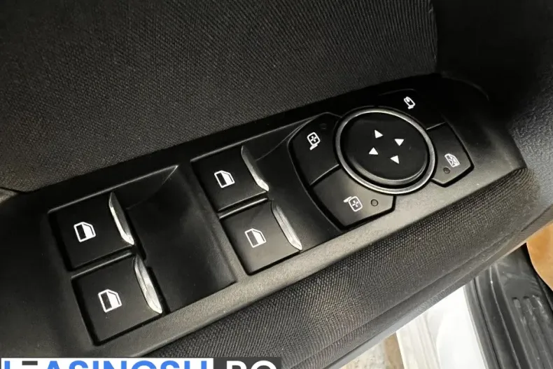 Volkswagen Amarok din 2025 cu 54 km - oferta VOL227588 - foto 7