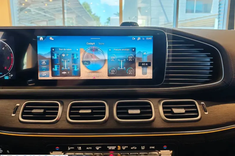 Mercedes-Benz GLS (Clasa GLS) din 2026 cu 1 km - oferta MER227607 - foto 37