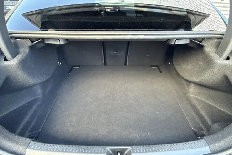 Mercedes-Benz A 200 (Clasa A) din 2024 cu 11.679 km - oferta MER227609 - foto 26