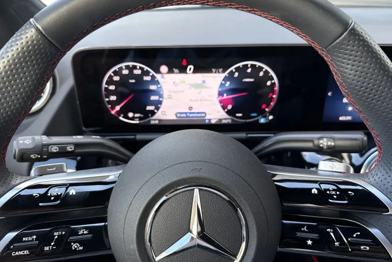 Mercedes-Benz GLA (Clasa GLA) din 2025 cu 10.014 km - oferta MER227610 - foto 10