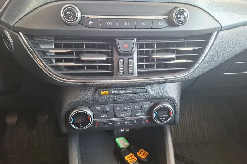 Ford Focus din 2021 cu 89.883 km - oferta FOR227621 - foto 12