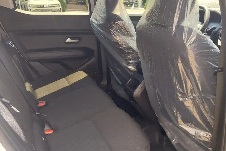 Dacia Duster din 2026 cu 6 km - oferta DAC227622 - foto 19