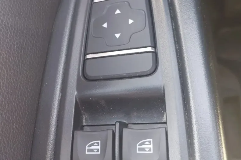 Renault Trafic din 2025 cu 13.684 km - oferta REN227626 - foto 9