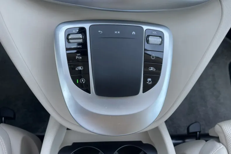 Mercedes-Benz V (Clasa V) din 2023 cu 12.938 km - oferta MER227630 - foto 15
