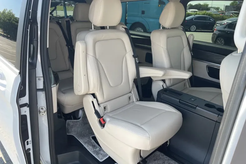 Mercedes-Benz V (Clasa V) din 2023 cu 12.938 km - oferta MER227630 - foto 26