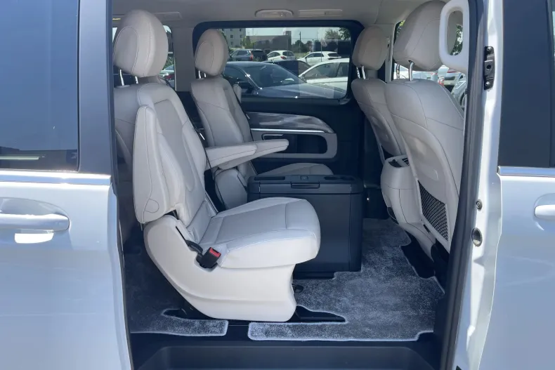 Mercedes-Benz V (Clasa V) din 2023 cu 12.938 km - oferta MER227630 - foto 27