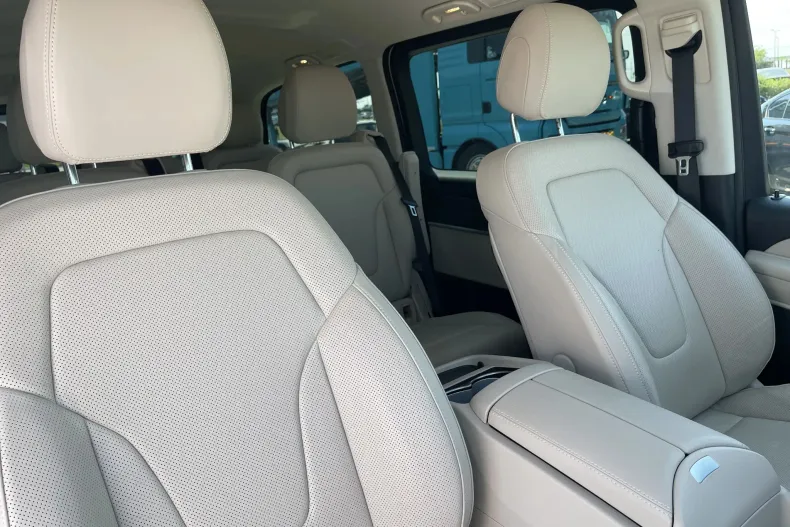Mercedes-Benz V (Clasa V) din 2023 cu 12.938 km - oferta MER227630 - foto 29