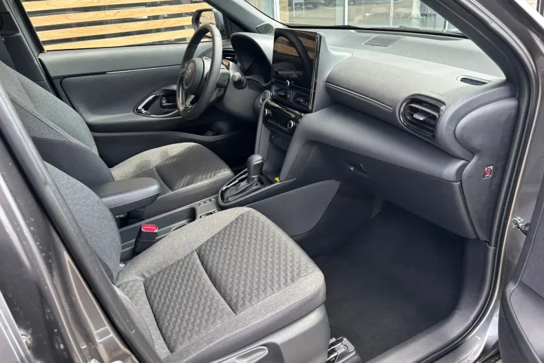 Toyota Yaris Cross din 2026 cu 1.340 km - oferta TOY227633 - foto 11