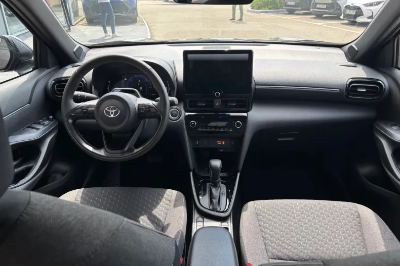 Toyota Yaris Cross din 2026 cu 1.340 km - oferta TOY227633 - foto 18