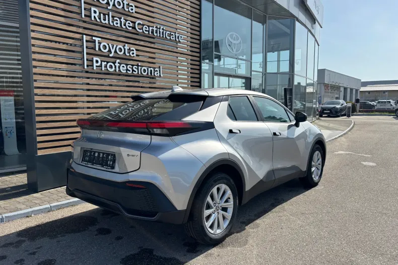 Toyota C-HR din 2026 cu 2 km - oferta TOY227636 - foto 3