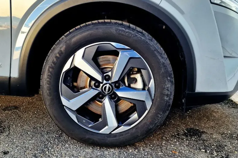 Nissan Qashqai din 2024 cu 9.018 km - oferta NIS227639 - foto 6