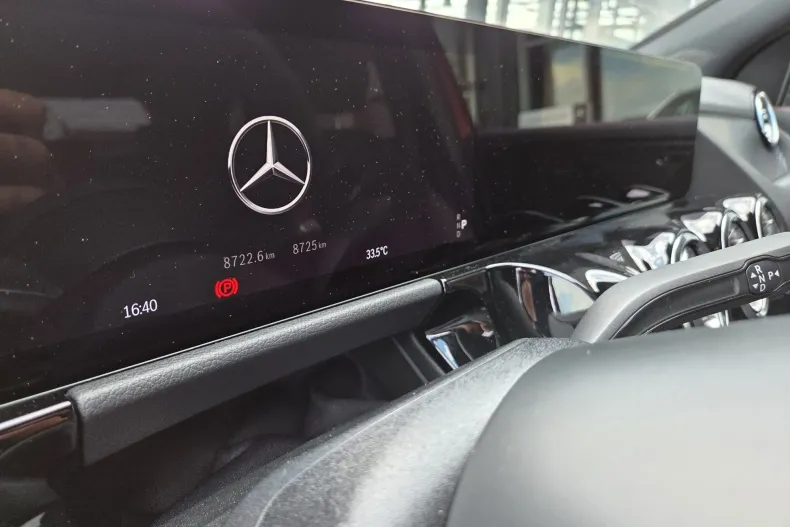 Mercedes-Benz GLA (Clasa GLA) din 2025 cu 8.900 km - oferta MER227642 - foto 19