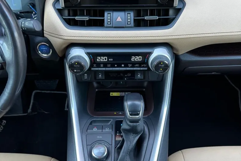 Toyota RAV4 din 2022 cu 97.608 km - oferta TOY227646 - foto 11