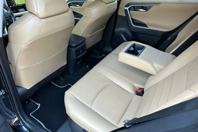 Toyota RAV4 din 2022 cu 97.608 km - oferta TOY227646 - foto 18