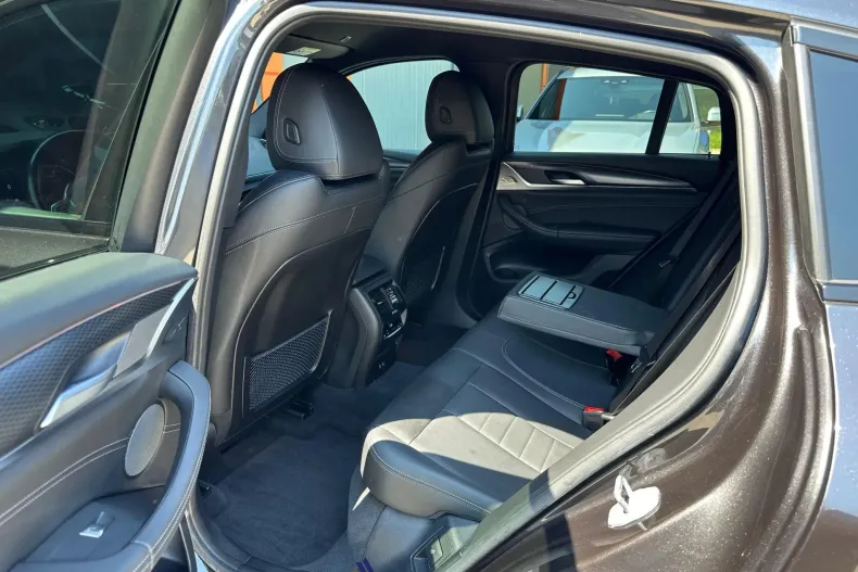 BMW X4 (Seria X) din 2023 cu 49.335 km - oferta BMW227647 - foto 19