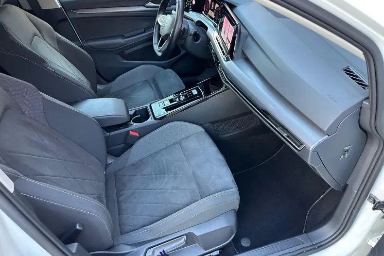 Volkswagen Golf din 2023 cu 95.313 km - oferta VOL227648 - foto 12