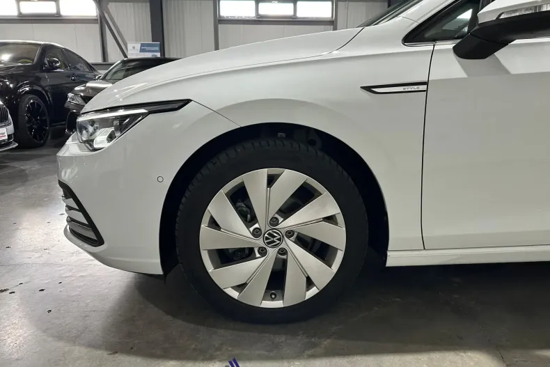 Volkswagen Golf din 2023 cu 95.313 km - oferta VOL227648 - foto 32