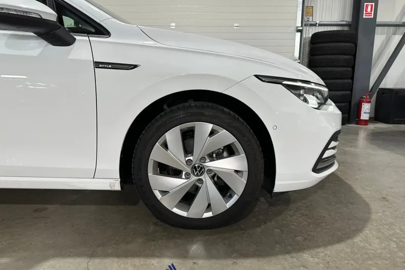 Volkswagen Golf din 2023 cu 95.313 km - oferta VOL227648 - foto 35