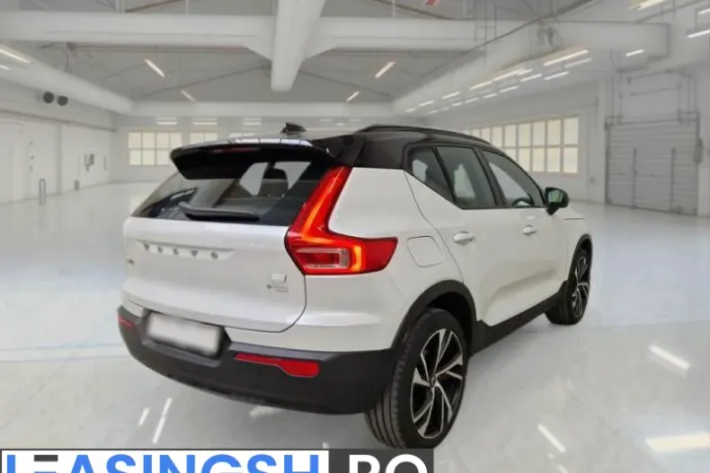 Volvo XC40 din 2021 cu 137.803 km - oferta VOL227663 - foto 2