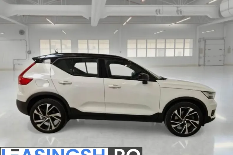 Volvo XC40 din 2021 cu 137.803 km - oferta VOL227663 - foto 3