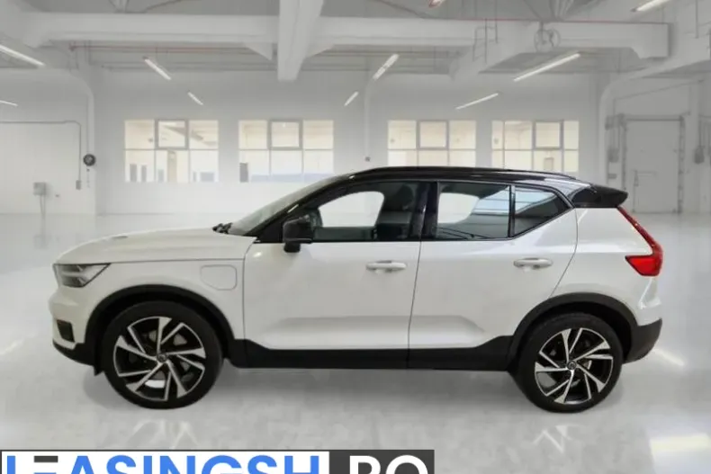 Volvo XC40 din 2021 cu 137.803 km - oferta VOL227663 - foto 6