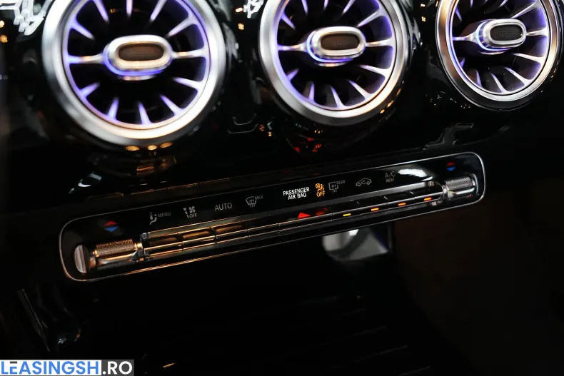 Mercedes-Benz CLA 180 (Clasa CLA) din 2020 cu 178.982 km - oferta MER227675 - foto 39