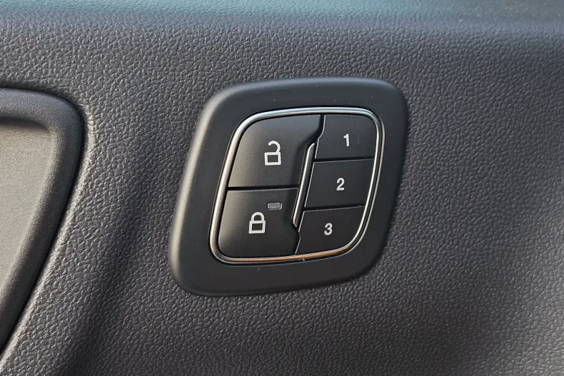 Ford Kuga din 2024 cu 21.857 km - oferta FOR227679 - foto 9