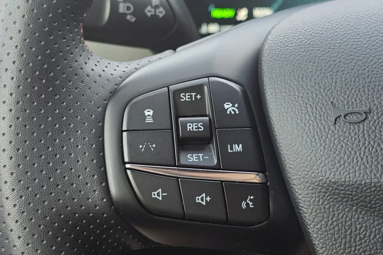 Ford Kuga din 2024 cu 21.857 km - oferta FOR227679 - foto 31