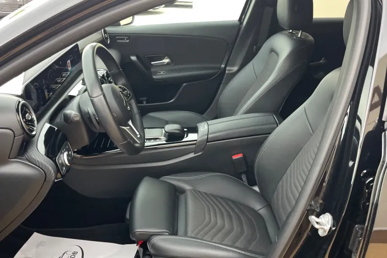 Mercedes-Benz A 180 (Clasa A) din 2022 cu 167.000 km - oferta MER227681 - foto 29