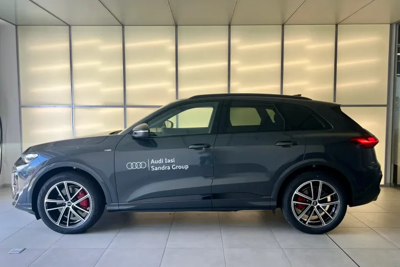 Audi Q5 din 2025 cu 2.000 km - oferta AUD227685 - foto 4