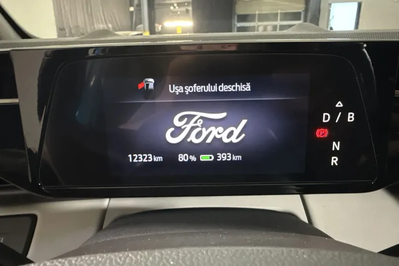 Ford Explorer din 2024 cu 12.323 km - oferta FOR227689 - foto 10