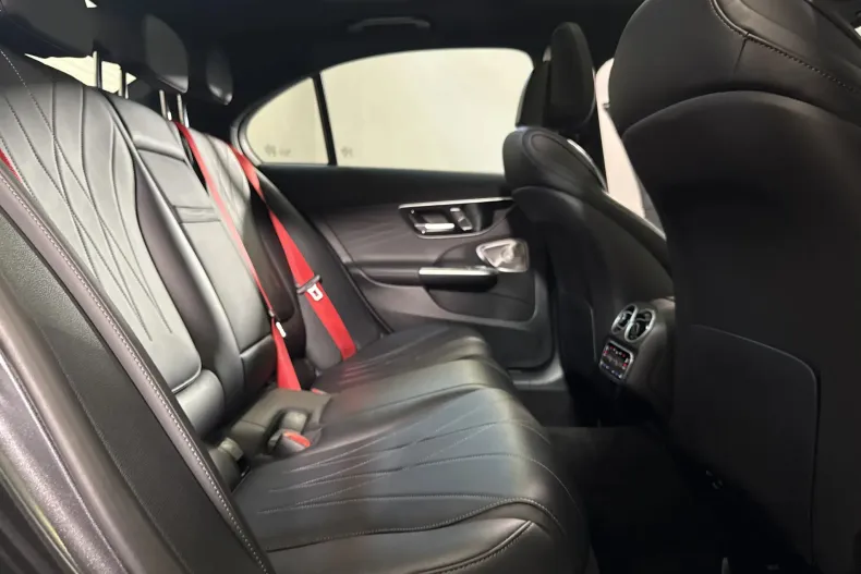 Mercedes-Benz C 43 AMG (Clasa C) din 2023 cu 53.989 km - oferta MER227703 - foto 12