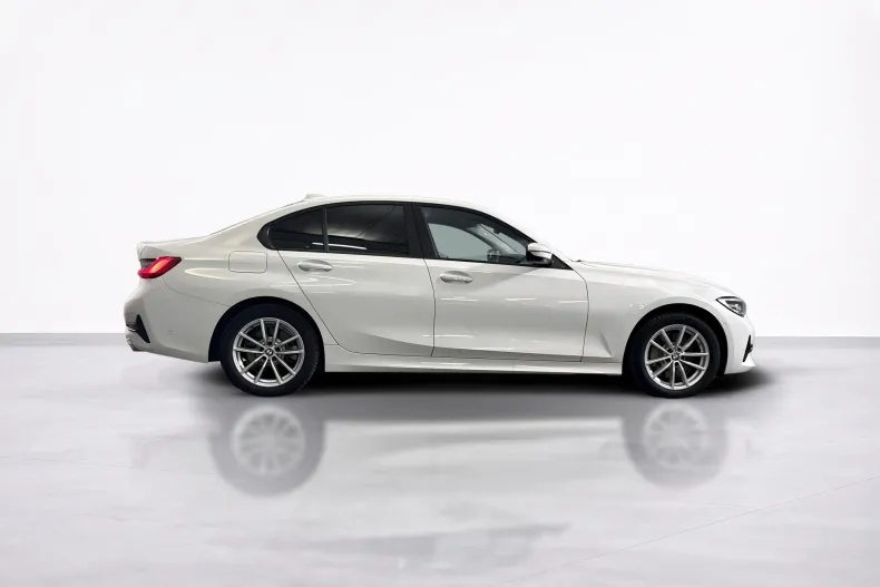 BMW 330e (Seria 3) din 2020 cu 82.779 km - oferta BMW227704 - foto 6