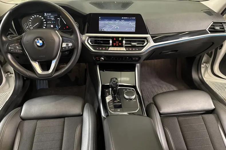 BMW 330e (Seria 3) din 2020 cu 82.779 km - oferta BMW227704 - foto 9