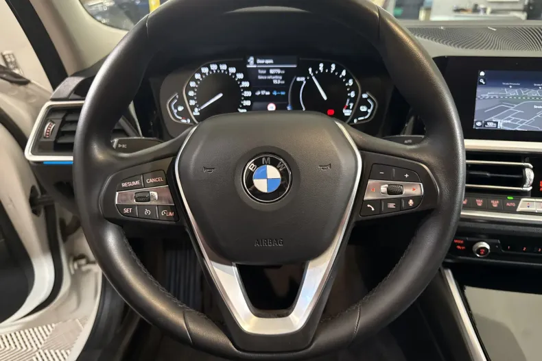 BMW 330e (Seria 3) din 2020 cu 82.779 km - oferta BMW227704 - foto 16