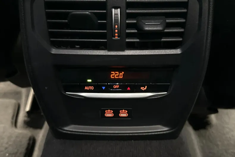 BMW 330e (Seria 3) din 2020 cu 82.779 km - oferta BMW227704 - foto 23